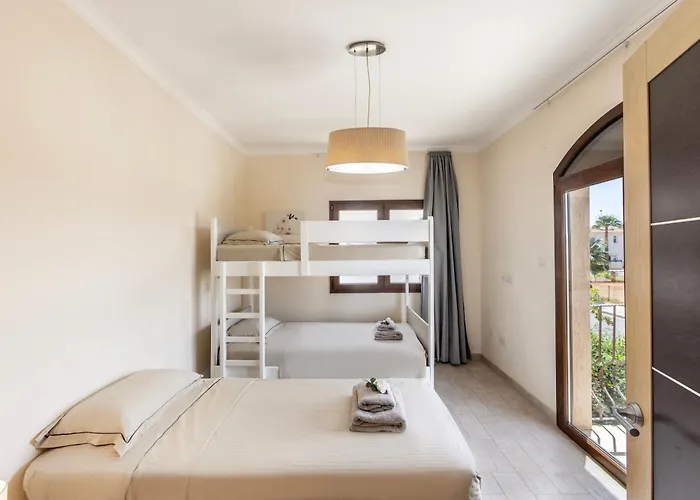 Sunnyvillas: 4br Seafront Villa*private Pool*bw44 * Protaras